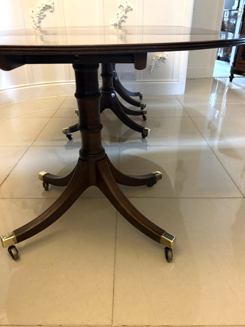 Antique Georgian Mahogany Triple Pillar Dining Table 12–14 Seater Extending with Two Leaves - Image 12